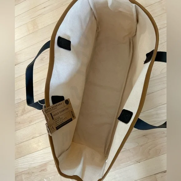 NWT Poolside Tote - Picture 3 of 4